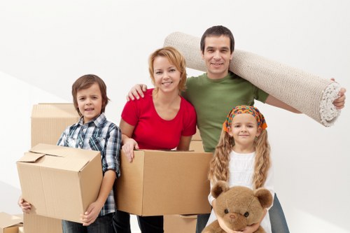 Packing and furniture dismantling for an office relocation